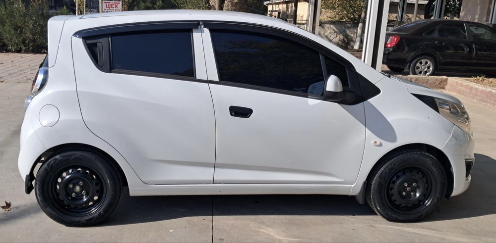 Chevrolet Spark - 2012 автомат, 1 литр двигатель, 92000км, 5,300$!