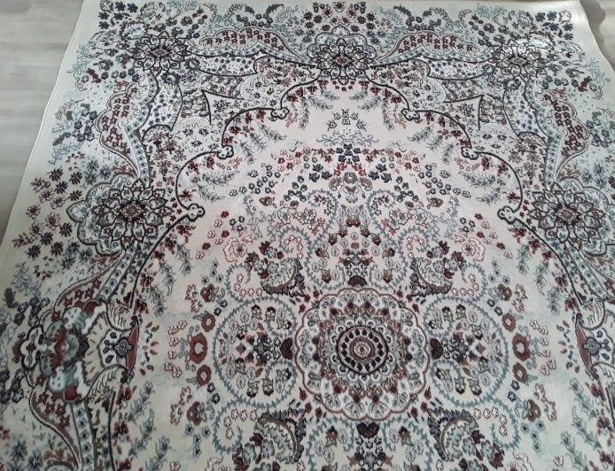 Продам новый ковёр 200×300