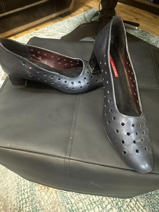 Дамски боти и обувки