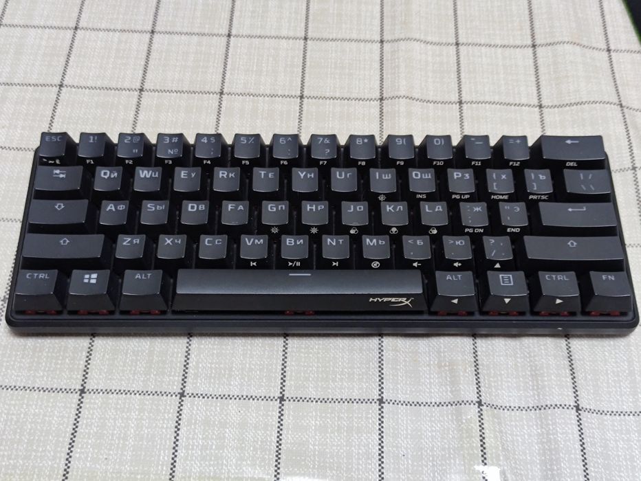 Клавиатура HyperX Alloy Origins 60