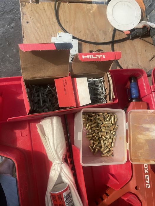 Монтажный пистолет