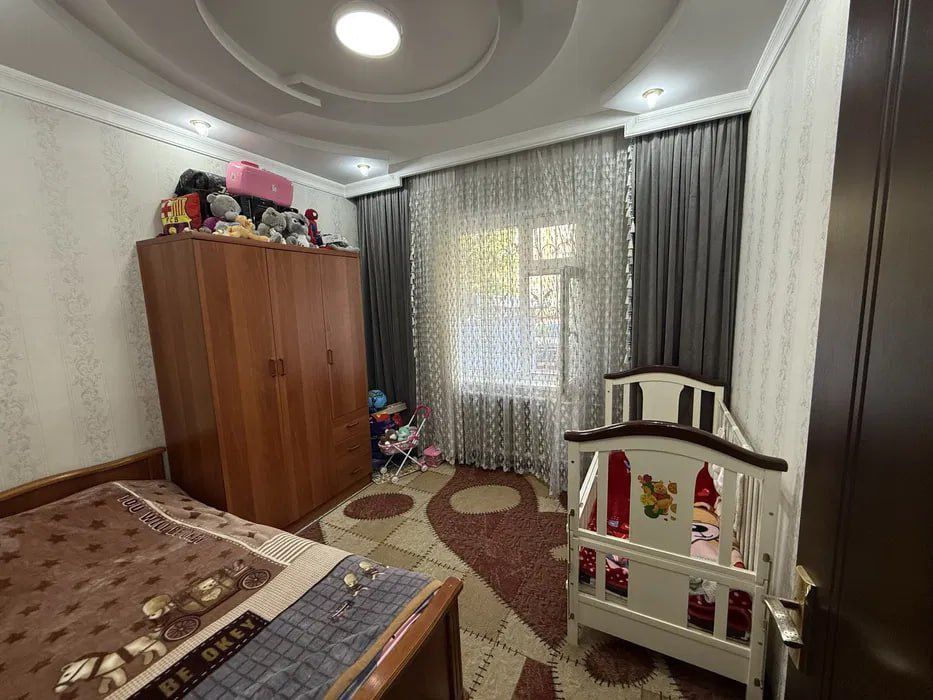 Продаю 4-х комнатную квартиру Сергели 4