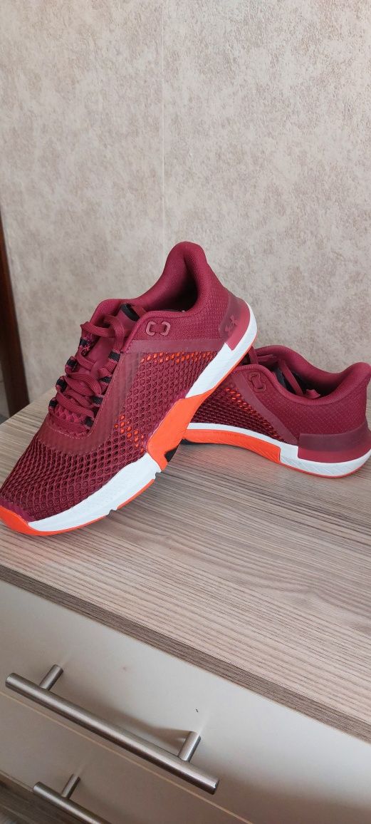 Маратонки  Under Armour