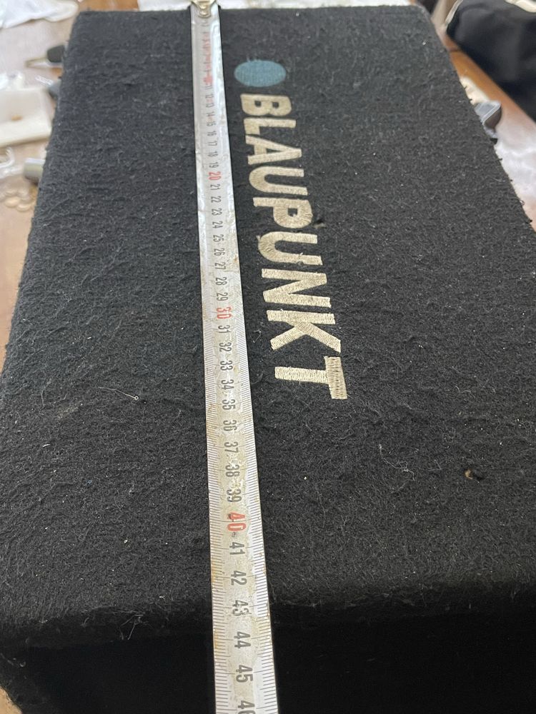 Бас каса 12" Blaupunkt / Буфер за кола