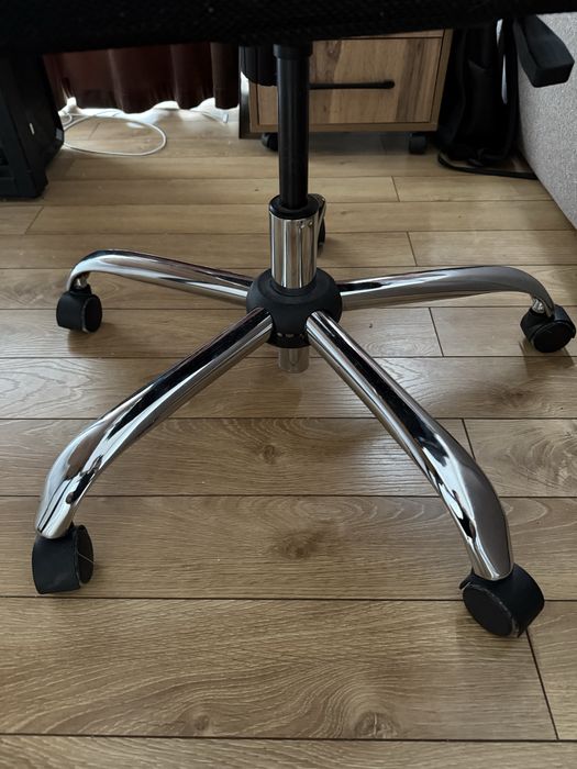 Компьютерный стул