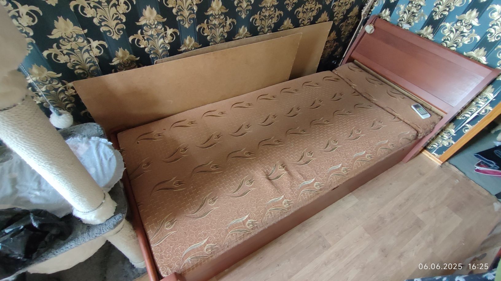 Продам кровать сундук