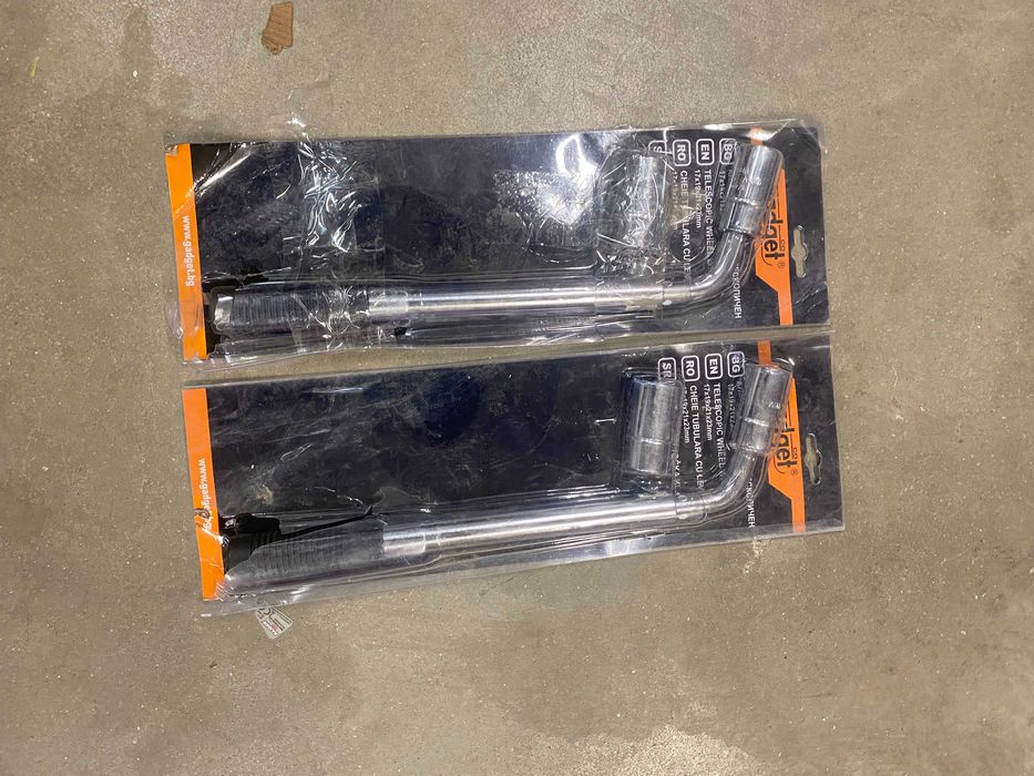 Диск за циркуляр/Клещи/Кука за лебедка /Ключ лула CR-V к-т 8бр.