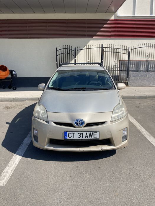 Toyota prius 2011