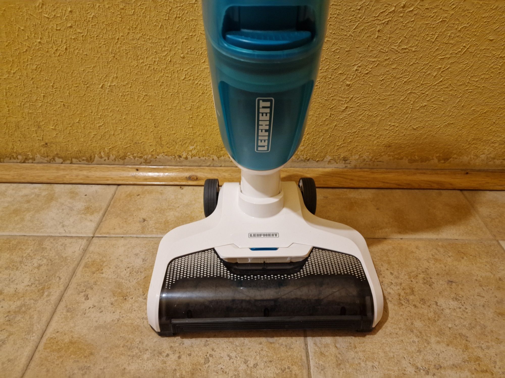 Акумулаторна Прахосмукачка 2 in 1 Leifheit Regulus Aqua PowerVac