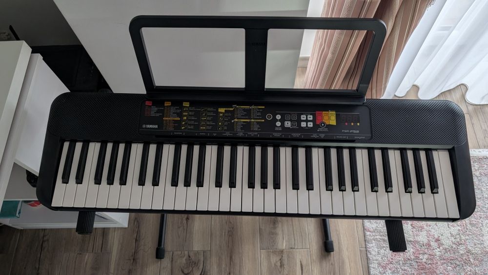 Orga Yamaha PSR-F52