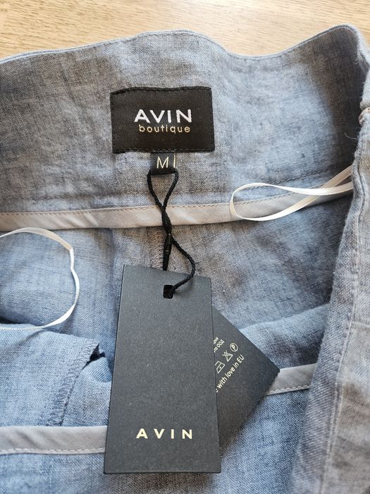 Дамски панталон AVIN в светло синьо с етикет
