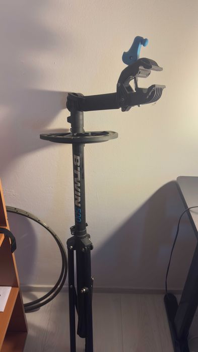 Stand mecanica Btwin 500