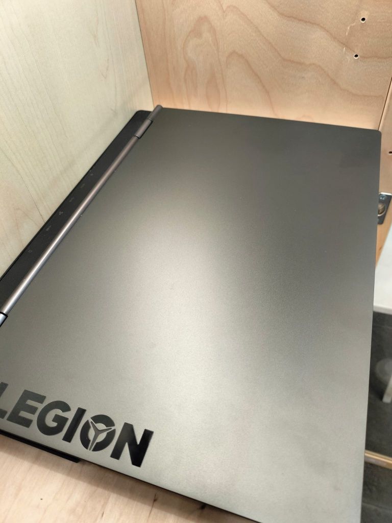Laptop Lenovo  Legion Reducere