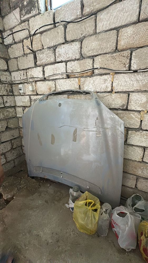 Капот от мерседес w220
