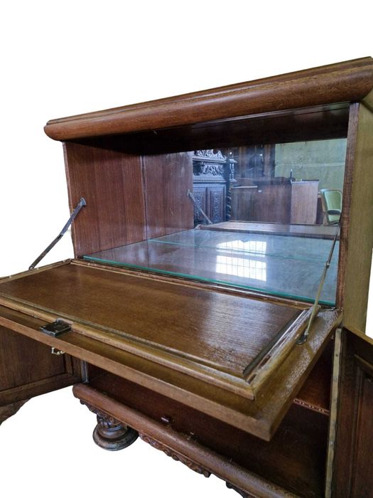 Шкаф барче масив с уникална дърворезба