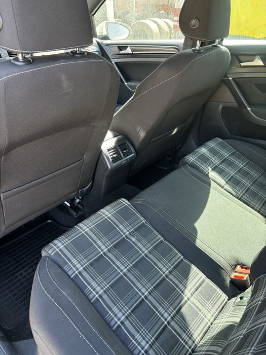 Volkswagen Golf 7 GTD 2.0 TDI 184cp Sport&Sound alb perlat Led Navi