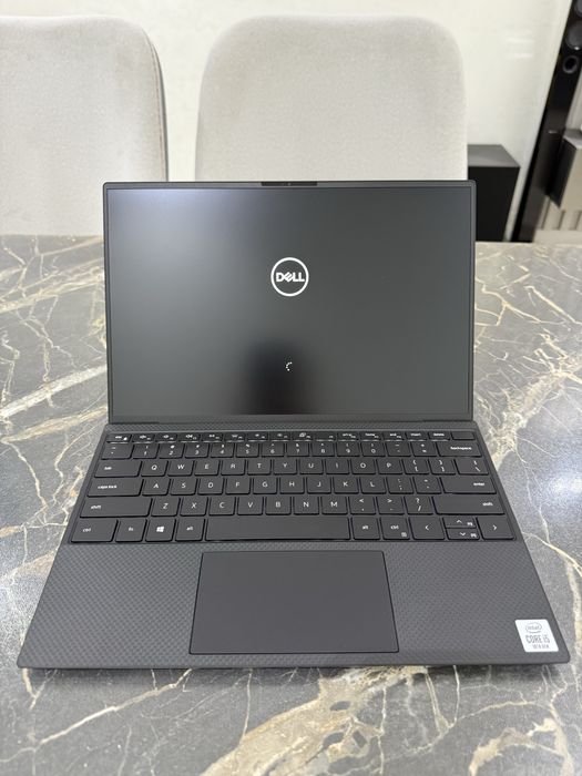 Dell XPS 9300 Premium ultrabook. Core i5-10th/ 8GB/ 256GB SSD