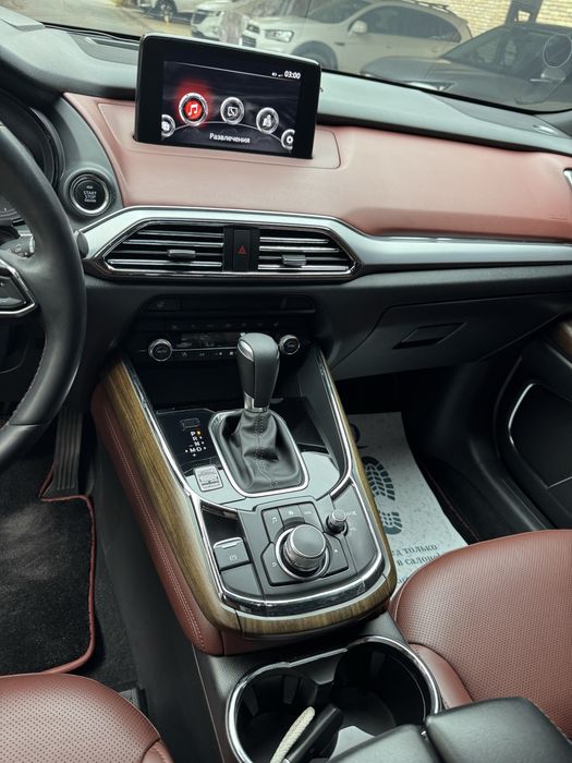 Mazda CX9 AWD 2,5L turbo