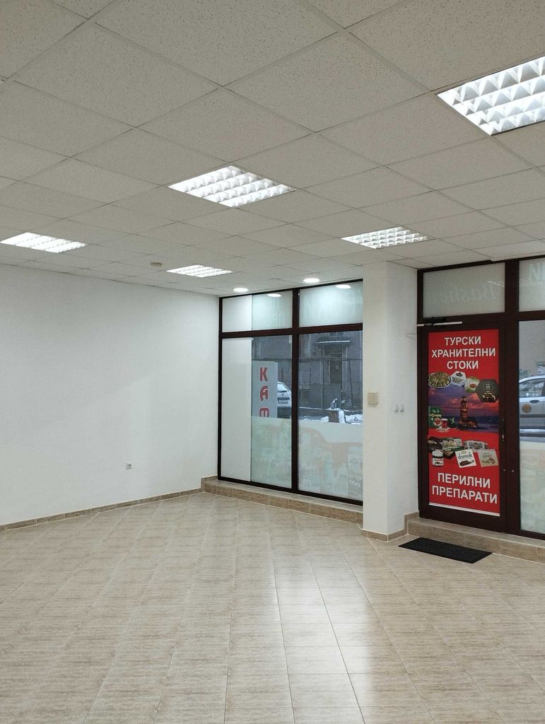 Дава се под наем Офис в Варна, Владислав Варненчик - 75 кв.м за 1529.49 € - Снимка #8