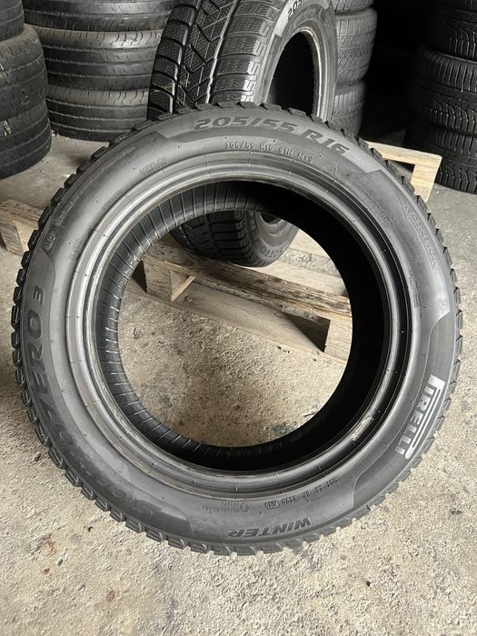 2 anvelope iarna 205/55/16  Pirelli 5.7 mm!