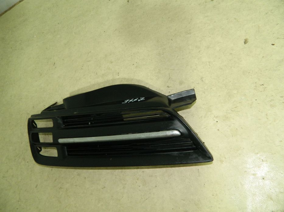 Grila radiator partea dreapta, Nissan Micra, 2003, 2004, 2005, 2006,, 62320-AX600