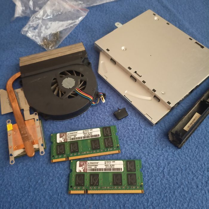 Piese pc / laptop, procesor, memorii, cd-rom