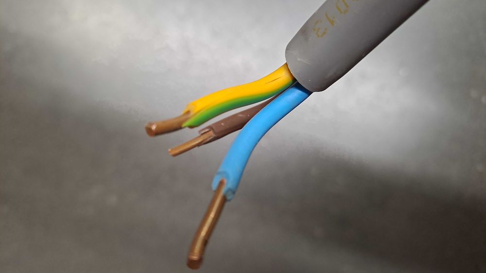 Vand cablu electric 3x4 mm