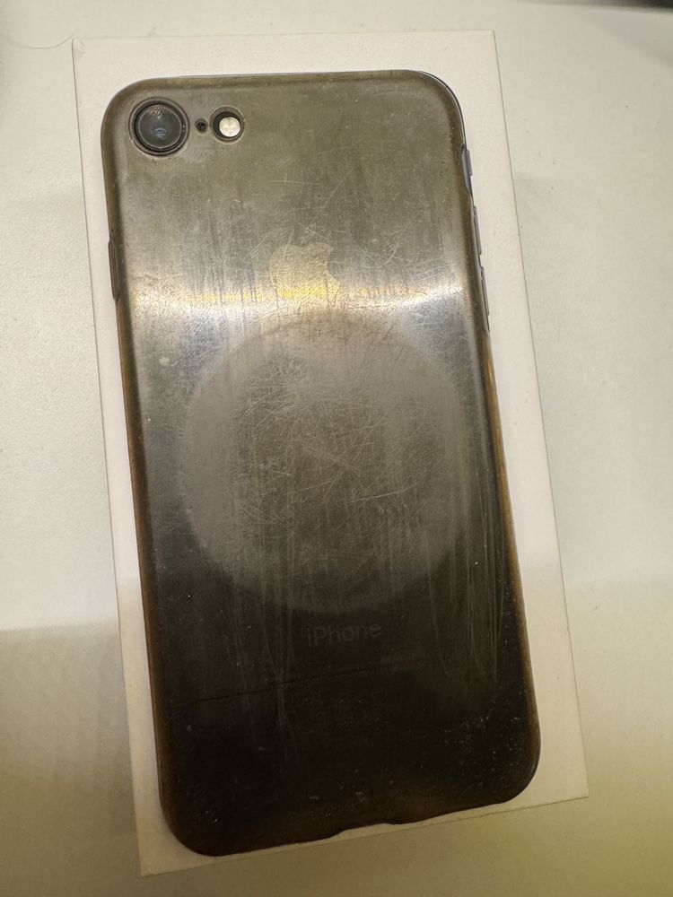 Iphone 7 100% baterie