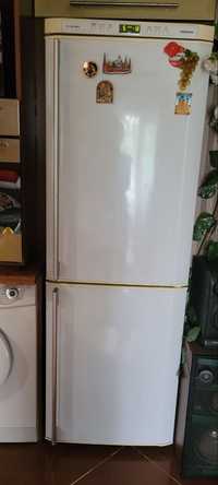 Продаётся холодильник " SAMSUNG "