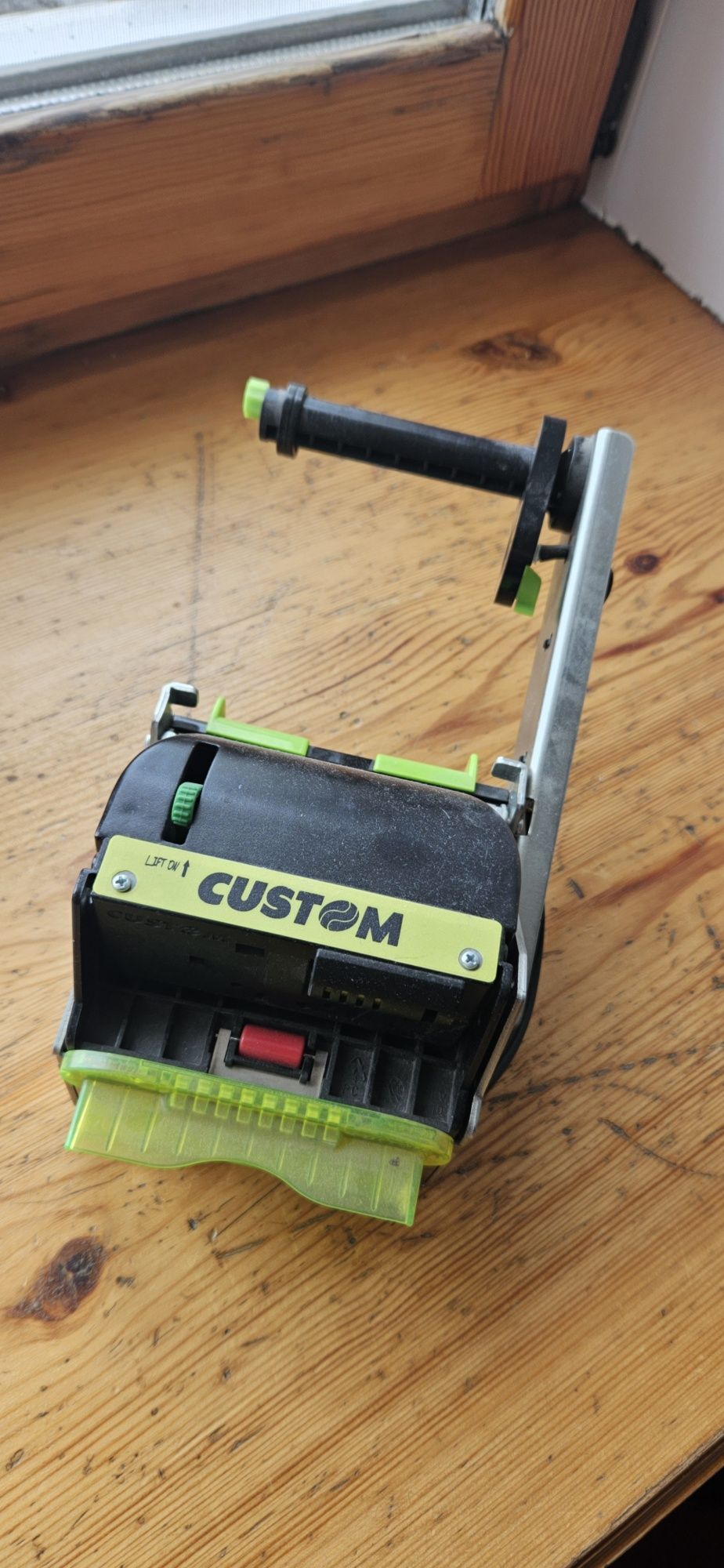 Продам принтер CUSTOM VKP 80II