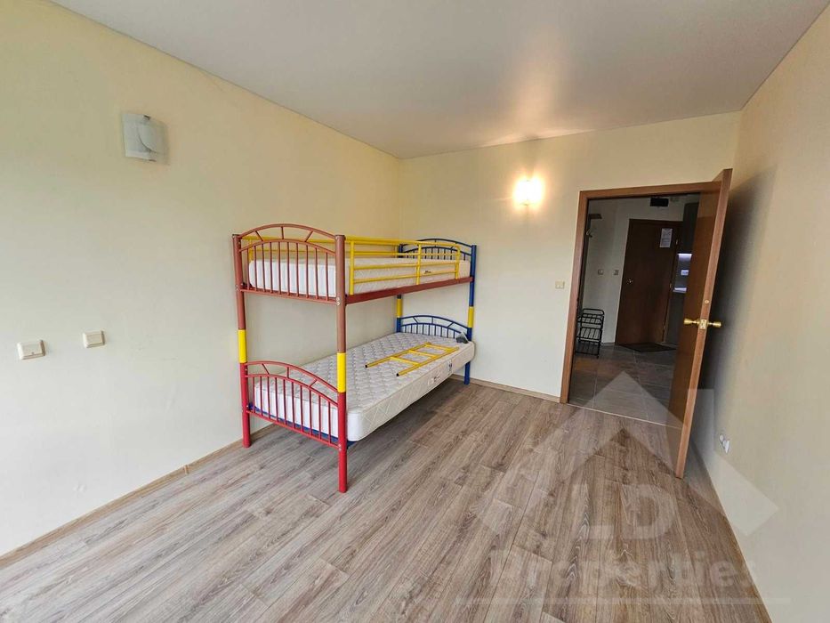 Просторен двустаен апартамент с изглед към морето, к.к."Чайка"