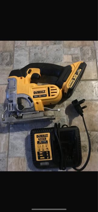 Dewalt fierastru pendular