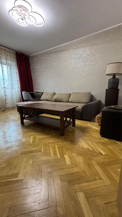 Inchiriez apartament 3 camere independentei umf central
