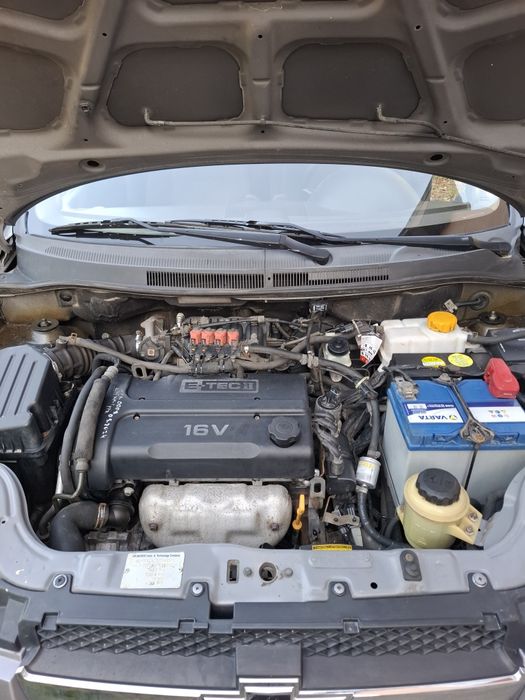 Chevrolet Aveo, an 2008, full options, GPL.