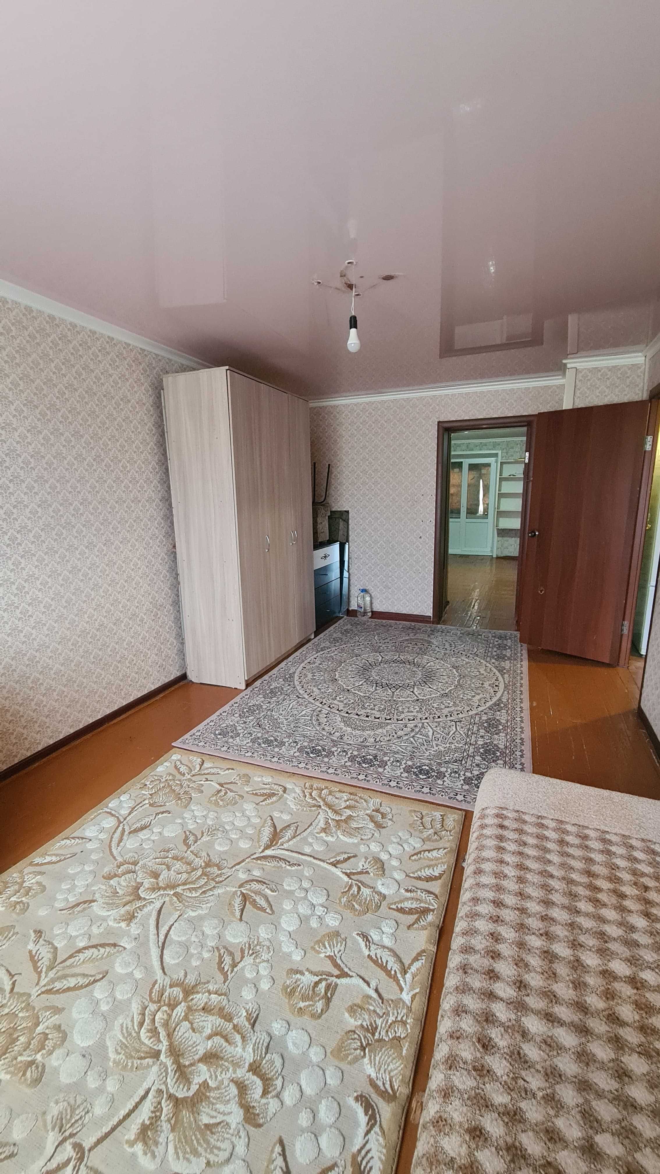 Продам 2-х комн квартиру в 7 мкр. рынок Бак-бак