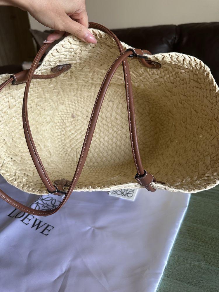 Loewe плажна чанта
