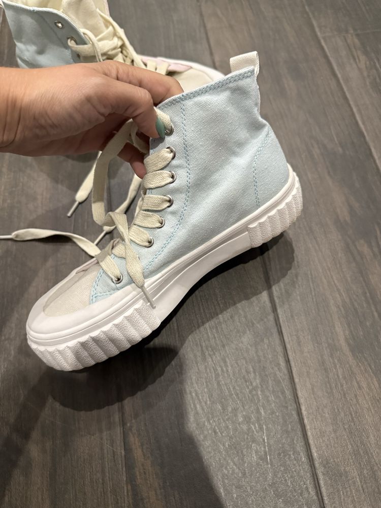 Дамски кецове Primark