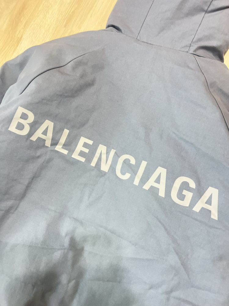 Balenciaga яке чисто ново