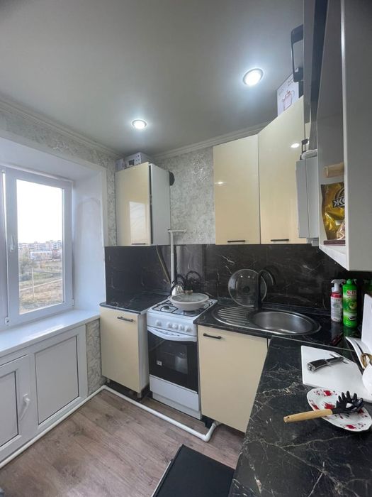 Кухонный  гарнитур в отличном состоянии