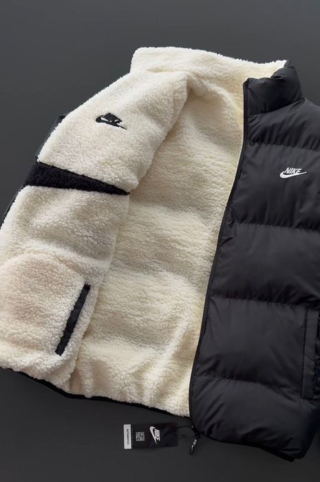Мъжко яке Nike двулицево с каракул