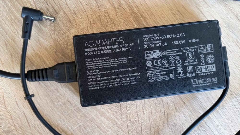Alimentator laptop Asus A18-150P1A