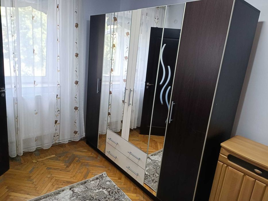 Inchiriez apartament cu 2 camere, zona Traian