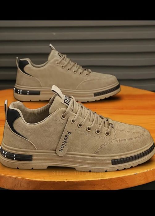 Продам мужскую спортивную  обувь 43