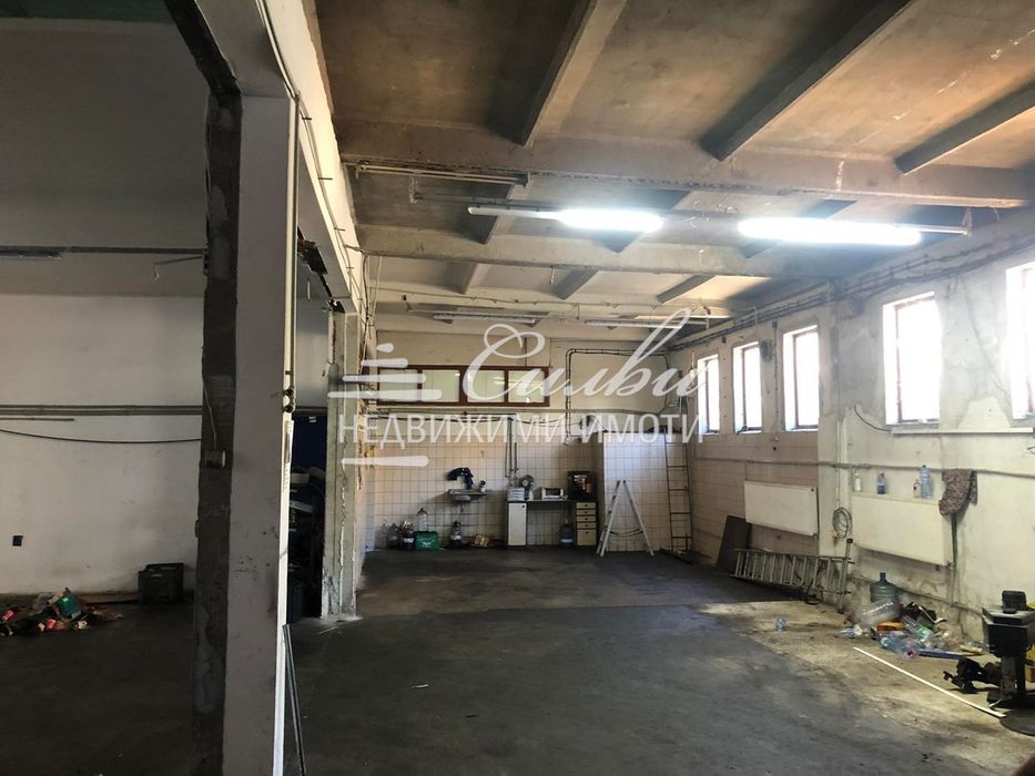 Прoмишлено помещение - кв. Гривица
