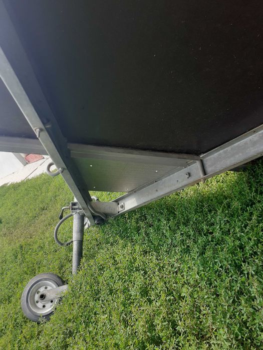 De vînzare remorcă 750 kg