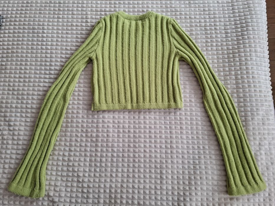 Зелен пуловер Bershka с разкроени ръкави