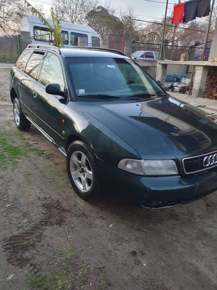 Audi A4 B5 1.8 125 к.с. - НА ЧАСТИ