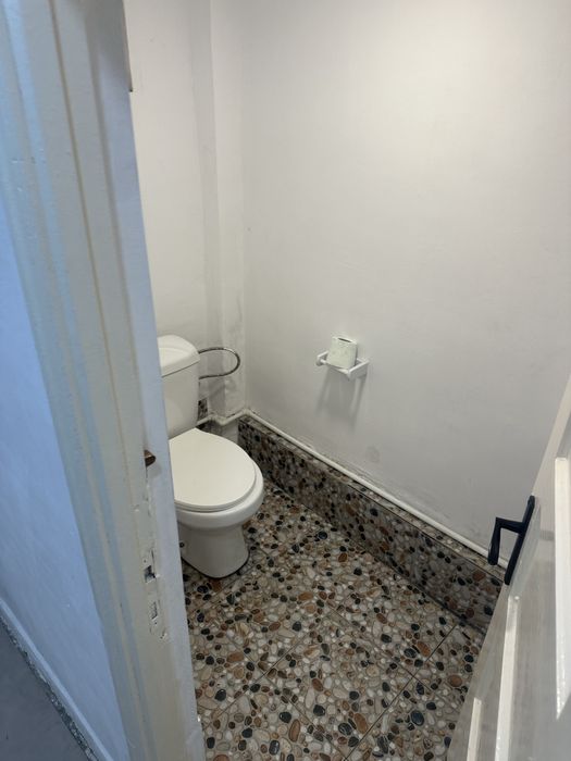 Închiriez spațiu comerciale Zona Dacia, centrul Constanța