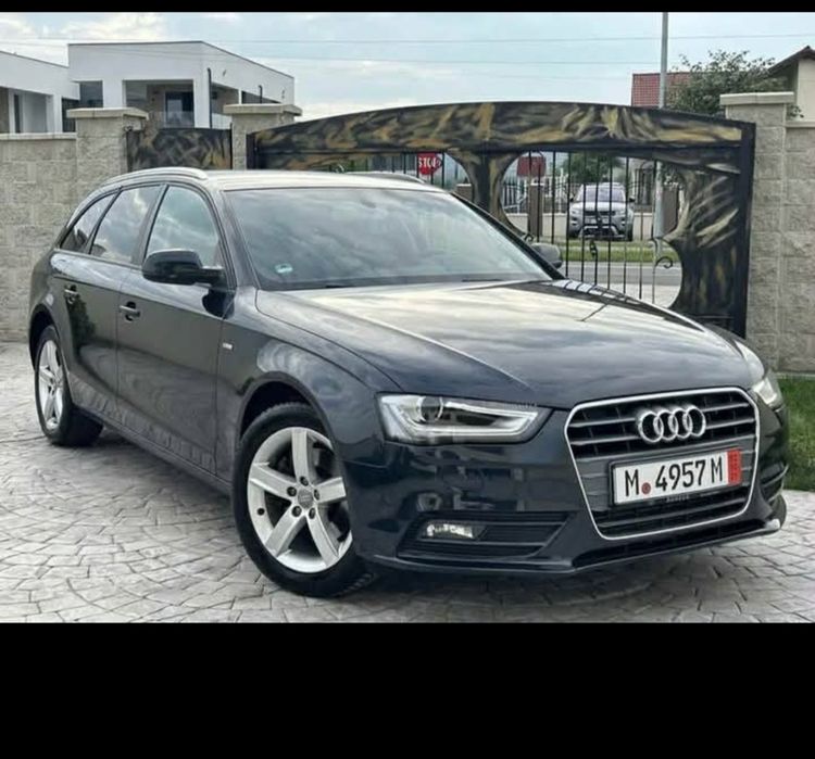 Vând Audi A 4 s line B8,5 an fabricatie 2014 8+1 automat