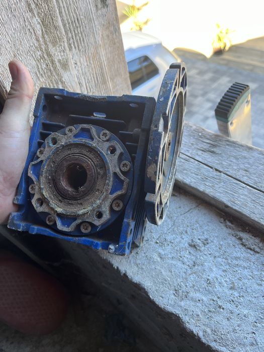 Reductor turatie , reductor